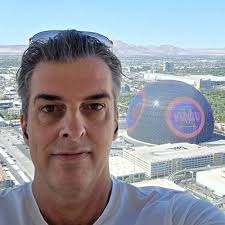 Eric Bouchard (@Tara_eric)