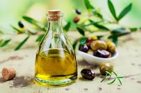 Khasiat minyak zaitun juga telah dikenal sejak lama untuk perawatan kecantikan, hal ini disebabkan buah zaitun mengandung olive oil extra virgin (ooev). 4 Manfaat Minyak Zaitun Untuk Wajah