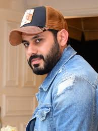 يبدو أن الخلاف الشخصي بين عبدالله بوشهري وهيا عبدالسلام بعثر ما كان يجمعهما من نجاح حققاه معاً، في أعمال عدة، لاسيما في مسلسلي عطر الجنة وساهر الليل وغيرهما الكثير. Ø¹Ø¨Ø¯Ø§Ù„Ù„Ù‡ Ø¨ÙˆØ´Ù‡Ø±ÙŠ ïº—ï»¤ïºœï»´ï»ž ÙÙŠÙ„Ù…ÙˆØ¬Ø±Ø§ÙÙŠØ§ ØµÙˆØ± ÙÙŠØ¯ÙŠÙˆ