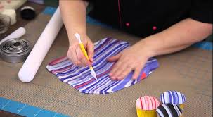 First, it's important to note that making black food coloring requires a large quantity of color. Gobake Satin Ice Fondant Marble Effect Youtube