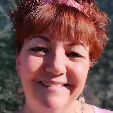 I'm So Glad You Left Me: 88 Stories of Courage, Self-Love and Personal  Growth: Marais, Dina, Barrus, Lynda, Benson, Tamara, Blue, Joyce, Boodhooa,  Divya, Booyzen, 'Shel, Britton, Dee, Brock, Ilah, Brown-Roraback, Jeri,