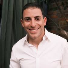 Adrian Aoun (@adrianaoun)