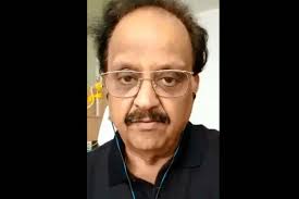 His mortal remains will be taken to his farmhouse on the outskirts of chennai tonight, and he will be laid to rest there post 10:30am tomorrow. Sp Balasubrahmanyam S Funeral To Take Place At Farmhouse On Saturday Mortal Remains Will Be Kept For Public India Com