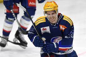 Pius suter is a swiss professional ice hockey forward for the chicago blackhawks of the national hockey league. Eishockey Pius Suter Wahlt Chicago Und Wechselt Zu Den Blackhawks In Die Nhl Nzz