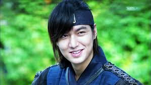 Hasil gambar untuk lee min ho