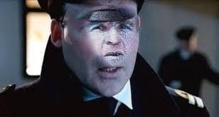 Intenté ponerle la cara del verdadero Murdoch al Murdoch de la película. :  r/titanic