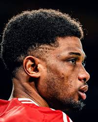 Amad Diallo ✍️ Bruno Fernandes and Joshua Zirkzee reacted to Amad's message  after the Man United winger scored a stunning hat-trick. ❤️