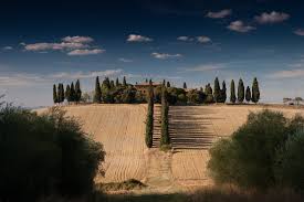 Rosl erfährt von kunden in ihrem einrichtungshaus, dass es ratsam wäre, besitzungen in der toskana, gerade wenn es sich um. Hintergrundbilder Baume Hugel Wolken Feld Himmel Haus Allein Natur Toskana Gladiator Film 3504x2336 Antistar 1286779 Hintergrundbilder Wallhere