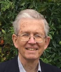 Robin Thomson's Instagram, Twitter & Facebook