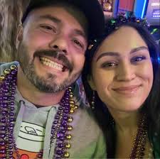 Looking for a mini pancake vendor and also candle vendor