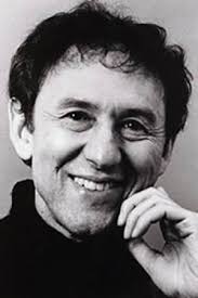 The Travels of Benjamin of Tudela: Through Three Continents in the Twelfth  Century: Shulevitz, Uri: 9780374377540: Amazon.com: Books