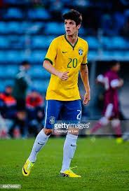 For lucas piazon, a fresh start has become an annual experience, as it has for many players in the loan crowd at chelsea. Lucas Piazon Chelsea On Loan To Fulham Brazil Striker Left Winger Attacking Midfielder Young Football Players Football Players Midfielder