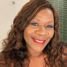 Dulce Armas's Instagram, Twitter & Facebook