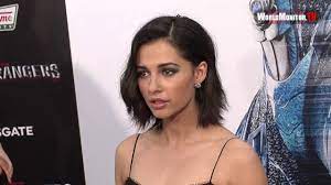 I spent a day with naomi scott, star of the new power ranger film, to see how she spends her time. Naomi Scott Power Rangers Los Angeles Film Premiere Youtube