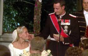 47 ( naissance le : Royal Weddings Prinz Haakon Von Norwegen Und Mette Marit Tjessem Hoiby Weddinglounge