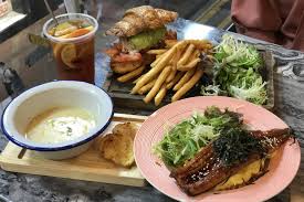 HE SHE EAT．年輕人聚腳地