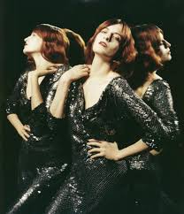 Shake It Out Florence And The Machine Ukulele Chords Ceremonials Album Photoshoot Florence The Machine Fan Club Stevie Nicks Florence Welch Artistas