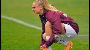 Alisha lehmann born 21st january 1999, currently him 22. Alisha Lehmann Vs Manchester United Every Touch 18 10 2020 Youtube