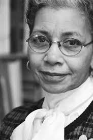 Lori Parks's Instagram, Twitter & Facebook