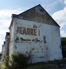 Des Signes Sur Les Murs Beau Vetement Courtepaille Biere Meteor Douvaine