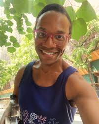 Photo dump of happy moments by myself and with folks that make me happy.  Some late spring and mostly summer highlights for me. The Moments: 1) Felt  cute yesterday might delete later,