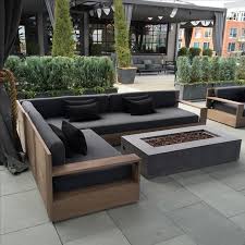 20 L Shape Pallet Couch Designs For Outdoor Seating Wood Patio Furniture Diy Outdoor Furniture Outdoor Furniture Plans