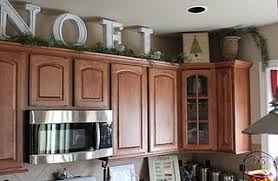 Pineplace Christmas Kitchen Christmas Home Above Kitchen Cabinets