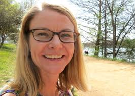 No One Dies Alone: Austin Program Ensures Patients Don't Face Death By  Themselves