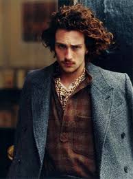 Aaron is a practicing strongman, and his goal is to eventually compete in the world's strongest man competition. Aaron Johnson L Uomo Vogue November 2012 Aaron Johnson Aaron Taylor Johnson Aaron Taylor
