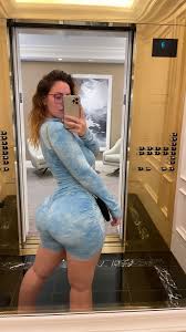 Gran Culo Ig Teases - Alexandra Cohen Uncensored