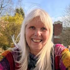 Sharon Larkin (@SharLark)