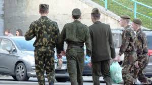 Zastavit Li Molodyh Belorusov Idti V Armiyu Zapret Na Vyezd Za Granicu Belarus Vzglyad Iz Evropy Specproekt Dw Dw 17 03 2019