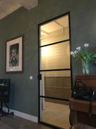 huis in de haarlemse binnenstad keuken begeleid wc badkamer hal enz net de ideale eetstoel gevonden en besteld mooi doorkijkje v huis woonkamer badkamer