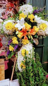 Welcome to flower delivery downtown. Fresh Funeral Flowers Custom And Ready Made Orders For Cash Carry Or Delivery At California Flo Wholesale Flowers Wedding Wholesale Flowers Funeral Flowers