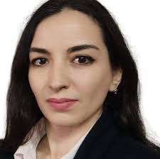 Hola. Vine del interior y hace un año que estoy consiguiendo solo changas.  Ahora estoy parada y buscando trabajo para cuidar enfermos, que es en lo  que siempre me desempeñe y estoy