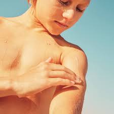 Amazon.com: Sun Bum Kids SPF 50 Clear Sunscreen Lotion, Wet or Dry  Application, Hawaii 104 Act Compliant (Octinoxate & Oxybenzone Free) Broad  Spectrum UVA/UVB Sunscreen, 6 oz (Pack of 2) : Baby