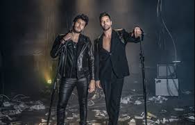 As we well know sebastián yatra and tini stoessel lived an incredible love story for a long time, but unfortunately this ended. Sebastian Yatra Ricky Martin Give Falta Amor A Soulful Revamp Rolling Stone