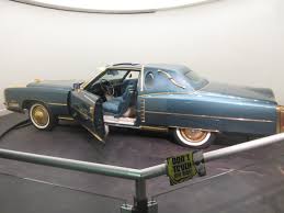 Isaac hayes 1972 turqoise and gold coloured 1972 cadillac eldorado. File Custom Cadillac El Dorado Built For Isaac Hayes Jpg Wikimedia Commons