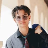 400+ "Smelcer" profiles