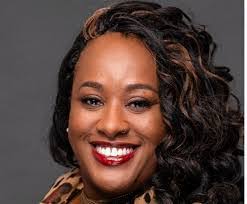 Ashley Thomas's Instagram, Twitter & Facebook