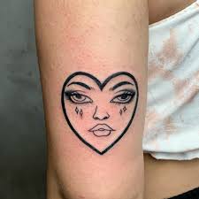 In covered in ink by beverly yuen thompson, she interviews heavily tattooed women in washington, miami, orlando, houston, long beach, and seattle from 2007 to 2010 using participant. Tattoo Uploaded By Venom Camden Abstract Heart 1459024 Tattoodo