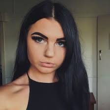 Elly Willis (ellyrosewillis)