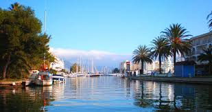 Las mejores ofertas de alojamientos vacacionales en empuriabrava. Empuriabrava Es Conocida Como La Venecia De La Costa Brava