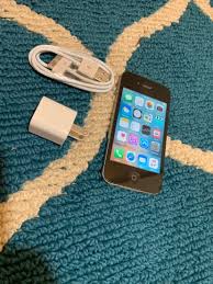 Iphone 4s 16gb Unlocked Excellent Works Good Condition Clean Icloud Clean Imei Charger Usb Cable Iphone Iphone 4s Blackberry Phone
