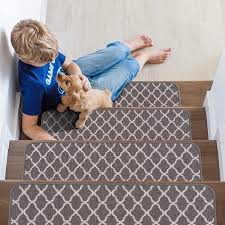 Stair treads (set of 4) medium gray: Beverly Rug Indoor Non Slip Carpet Stair Treads 8 5 X 26 Trellis Pattern On Sale Overstock 31573384