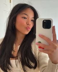 Chloe Wong's Instagram, Twitter & Facebook