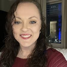 Laura McCallen, Editor in London, UK