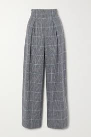 Nel catalogo abiti uomo di yoox potrai trovare articoli dei. Clothing Saluscampusdemadrid