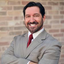 Struggling To Sell Your House? Read This. You deserve to check selling your  house off your list of goals this year. So, if your house isn't getting  enough attention or your listing