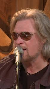 Daryl Hall and Plain White T’s